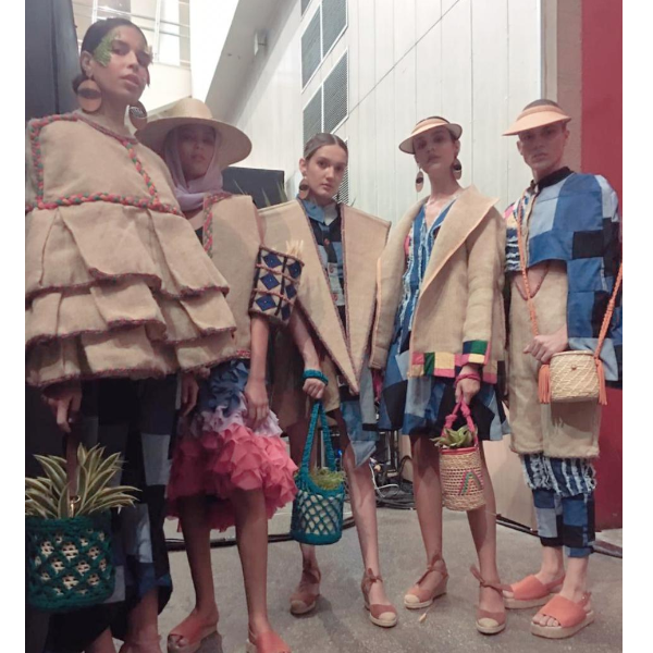 URBAN HACKING PRAÇA DA MATRIZ/MODA E BELEZA - DESFILE DAS COLEÇÕES DE BRUNO OLLY E JOAQUIM ANDRADE.