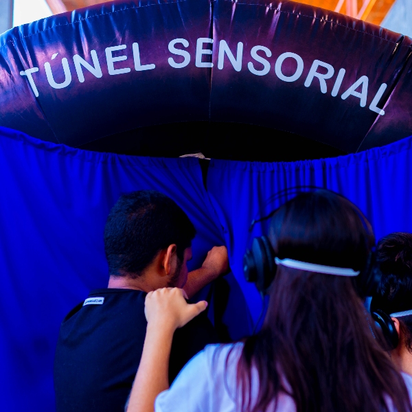 Túnel Sensorial