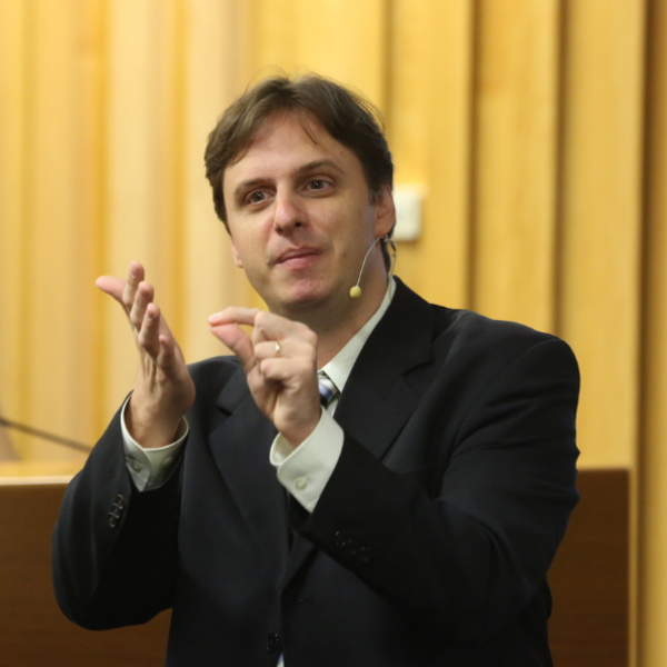 O Princípio Político do Estado de Direito em Raz, Waldron e Postema