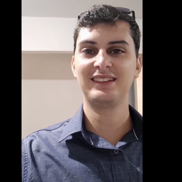 A utilização das redes sociais como ferramenta de marketing nas lojas específicas de vestuário masculino na região central de Leopoldina.
