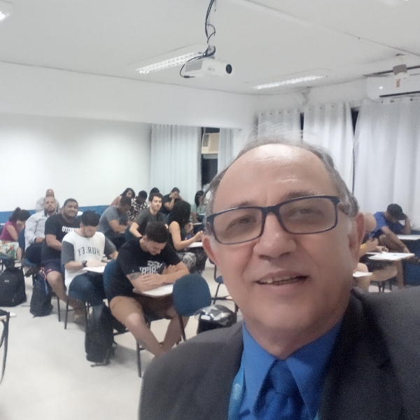 Oficina sobre a vida de Miguel Reale