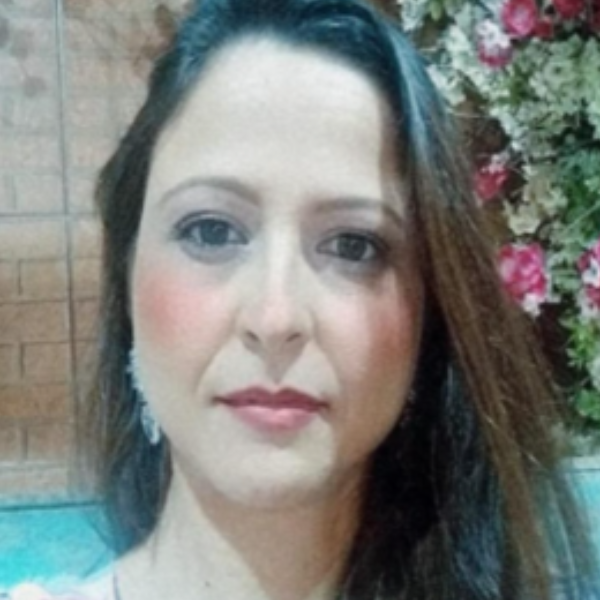 .Atuação da Mulher na  área Educacional e na Assistência Social.