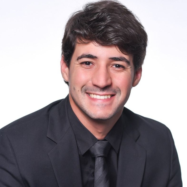 Thiago Lira- Oratória - TEMA: A arte de falar em Público 