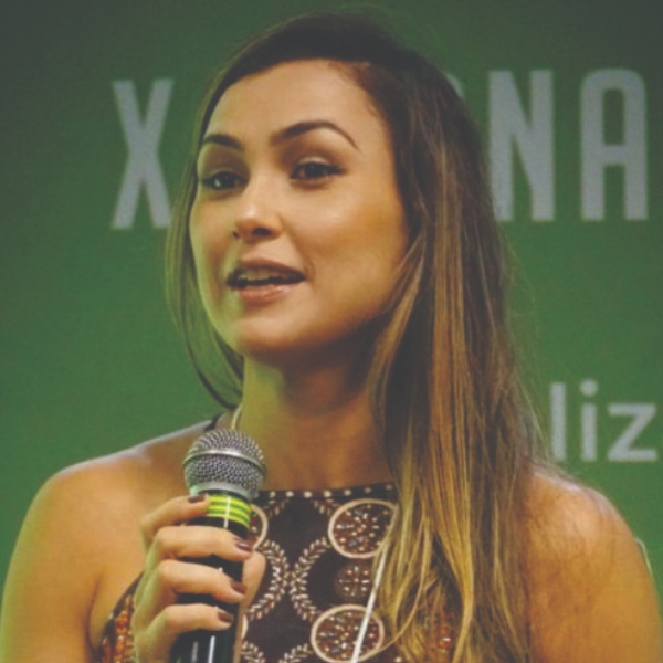 Periodização Nutricional no Crossfit  -  Nut. Me. Carolina Romeiro (DF)