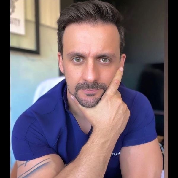 JOÃO TASSINARY - Estética de Precisão no tratamento de Gordura Localizada