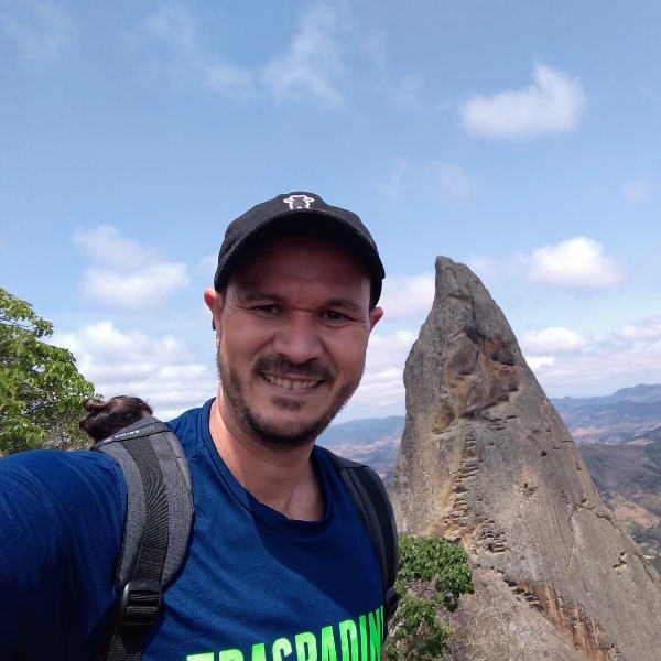 As Geociências no Ensino Médio: O Currículo e Suas Limitações