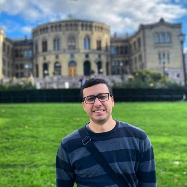 Trama magnética e Paleomagnetismo do Gondwana: estudo de caso do pluton Santa Angélica