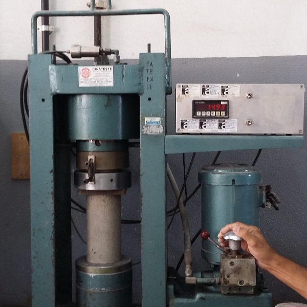 Ensaios de Resistência dos materiais
