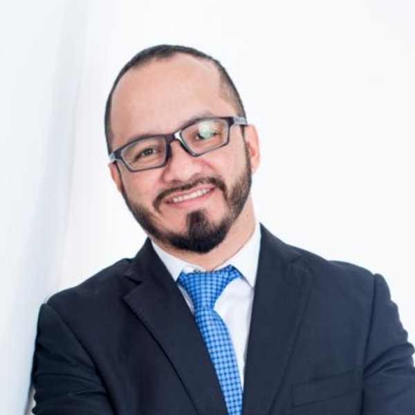 Prof. Carlos Herrera