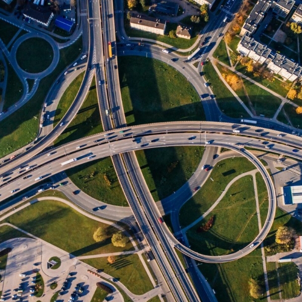 Construa Pontes Inteligentes:   Integrando Arquitetura e Urbanismo, Engenharia Civil e Engenharia de Computação - 10h