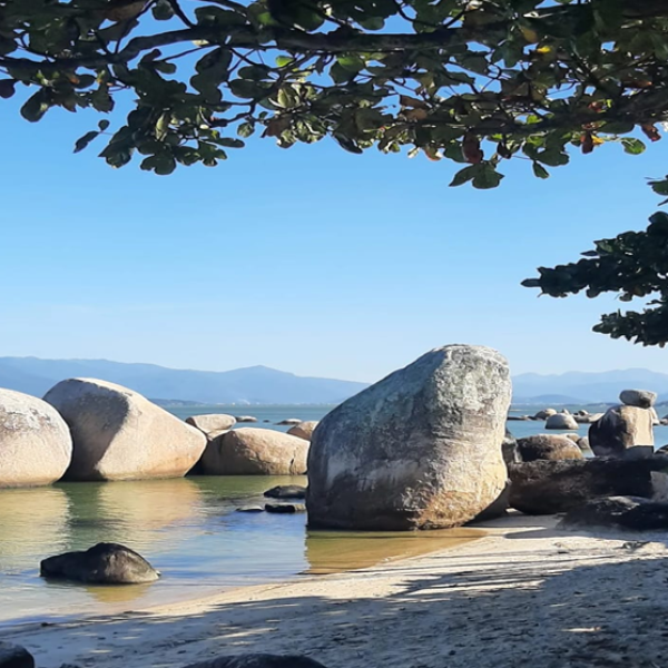 PEDRAS DE ITAGUAÇU: Patrimônio Paisagístico Cultural