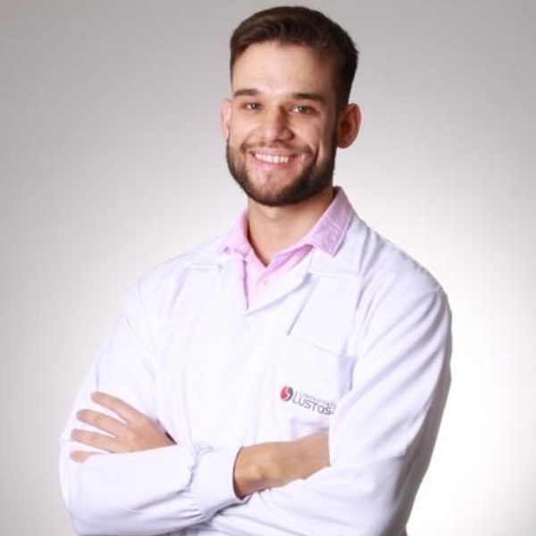 Genética e Saúde de Precisão: Explorando o Futuro da Medicina Laboratorial na Biomedicina