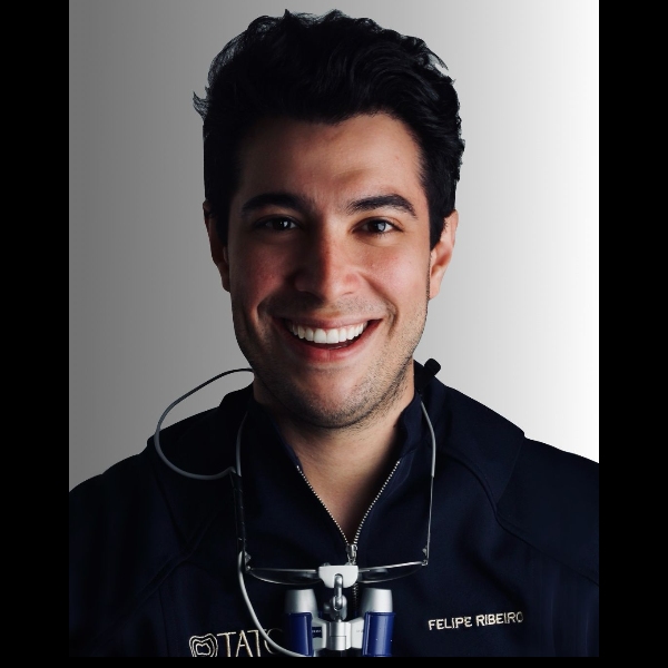 Reconstruir para acessar: A dentística como ponto de partida para a endodontia