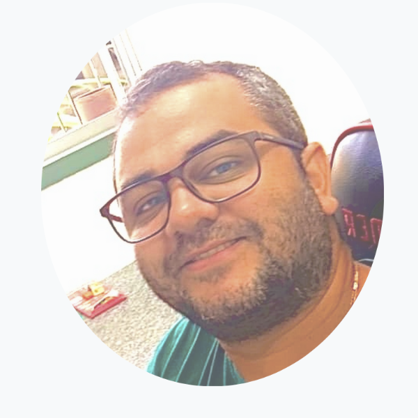 Mídia de Tela: impactos no Comportamento violento e pró-social de crianças