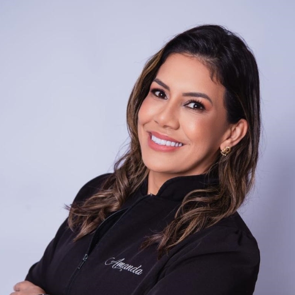 Associação de Bioestimulador e Preenchedor Facial.
