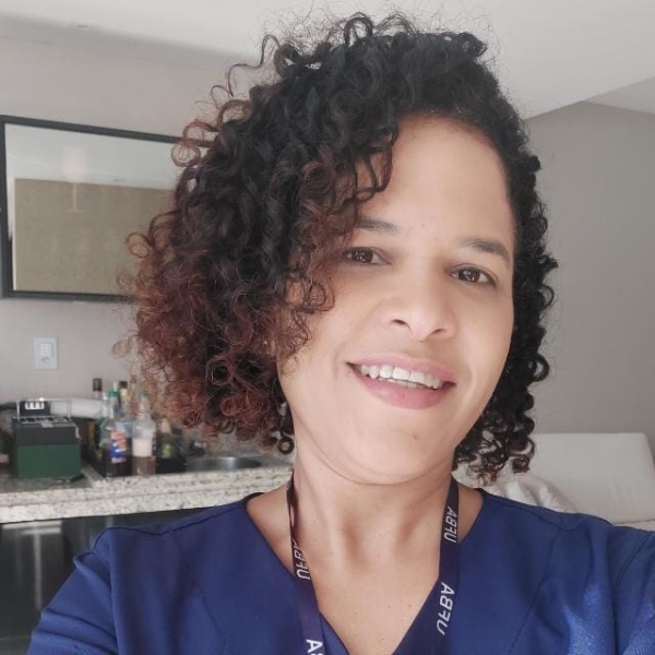 A autonomia da profissão liberal na formação das Enfermeiras Obstétricas - Residência em Enfermagem Obstétrica - UFBA