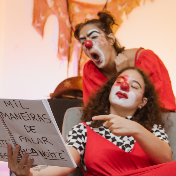 ETA na Bienal com "Mil Maneiras de Dizer Boas Vindas" (Teatro)