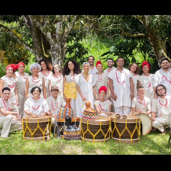 Música - Coletivo Afrocaeté: Tambores que contam histórias - O livro falado no Maracatu