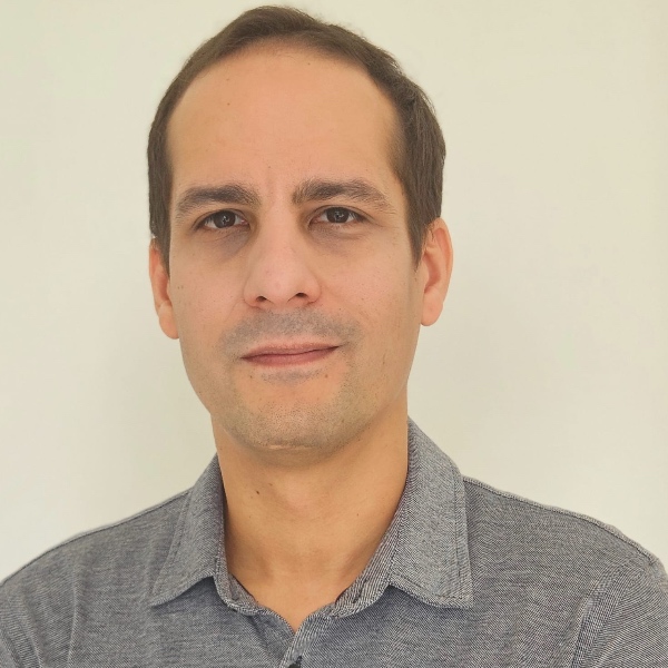 "Prevenção de burnout em profissionais e estudantes de medicina: a importância do diagnóstico e tratamento" Dr. Thiago Neves Rocha 