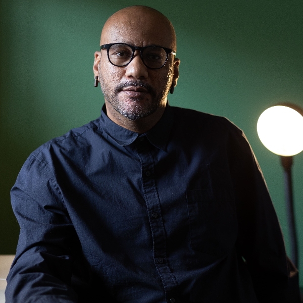 Bate Papo com o Autor + Contação de História do Livro "O Mundo de Ocikomo" (Um Garoto Afrodescendente com TEA)