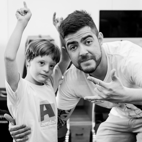 A Música no Desenvolvimento Humano + Vivência Instrumental Alma de Batera