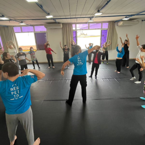 O Que Te Move - Oficina de Dança Contemporânea