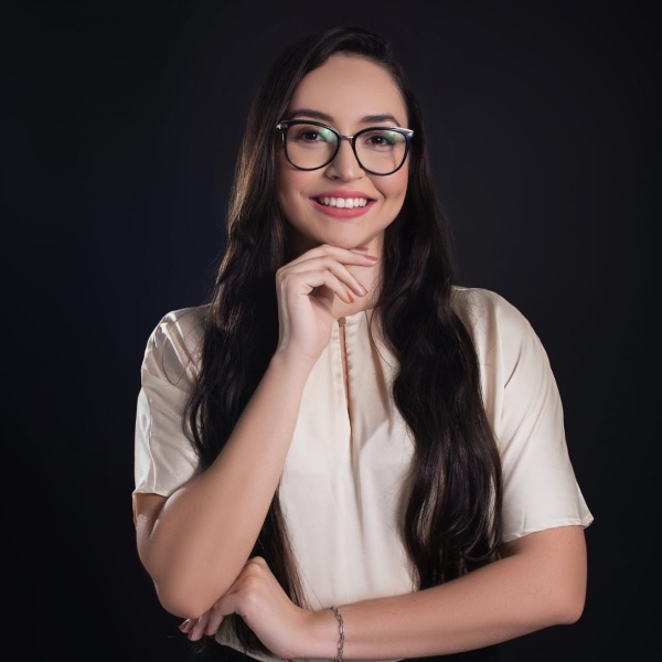 Clareamento dental: Desafios, Mecanismos e Abordagens Remineralizantes