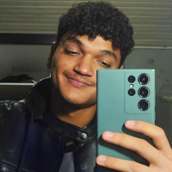 Oficina Reading The Raven out Loud