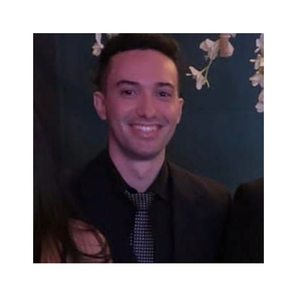 Voices in english literature: Critical Reading Approaches