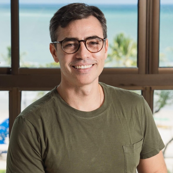 HUMANOS EM 280 CARACTERES: A NOVA ECONOMIA DA SUBJETIVIDADE