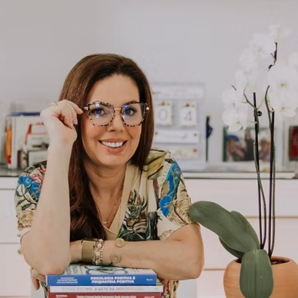 ENTRE ONTENS E AMANHÃS: O QUE PERMANECE NO SER PSICÓLOGO