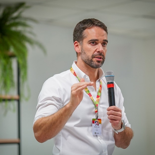 CONVIDADO - Eduardo Leite - GOV. RIO GRANDE DO SUL - (A CONFIRMAR)