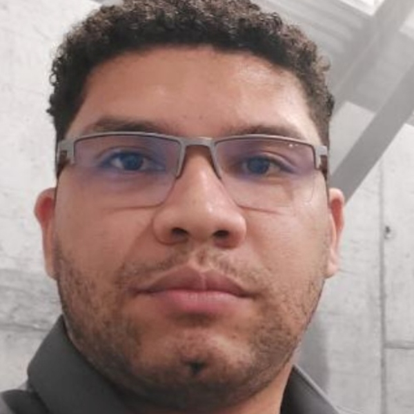 ESTUDO COMPARATIVO ENTRE ARAME SÓLIDO (ER70 - S6) E ARAME TUBULAR METAL - CORED (E70C - 6M) UTILIZANDO PROCESSO DE SOLDAGEM GMAW - CURTO - CIRCUITO CONTROLADO E GMAW – PULSADO