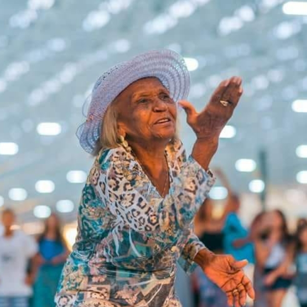 Vó Mera e Suas Netinhas