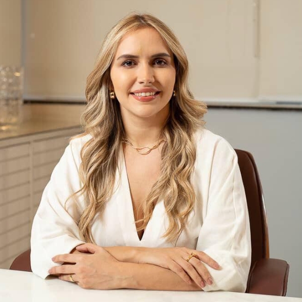 A Mente Feminina em Fases:  Ciclos Hormonais e Saúde Emocional