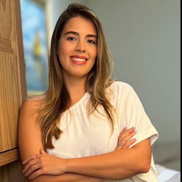 A Construção do Eu em Tempos de Exposição: Reflexões sobre Autoimagem e Valorização Pessoal