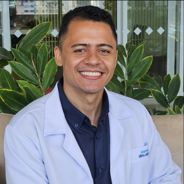 O tema pode ser: Linha de Cuidado do IAM no SUS: Da Porta à Reper