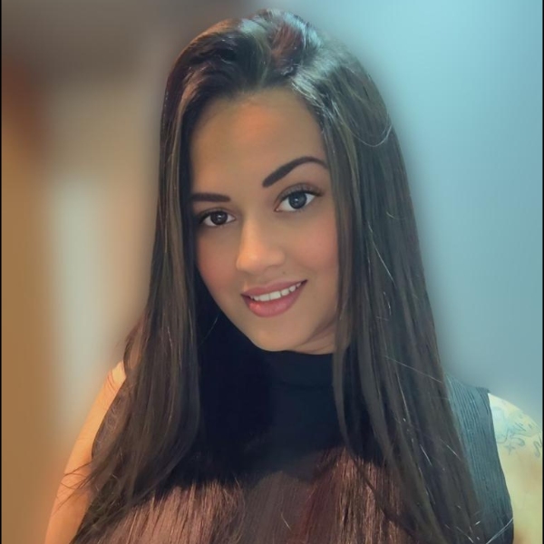 Gestão em Enfermagem e Gestão Pública e Mestranda pela USP