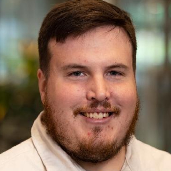 Ivan Miranda - Efeito magnetocalórico sob subsistemas de spin e rede acoplados: um estudo de caso em Gd