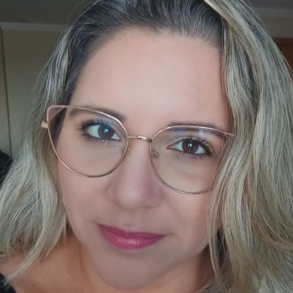 Oficina: O segredo do conto - Subjetivações identitárias em diálogos interdisciplinares com a heteroidentificação.