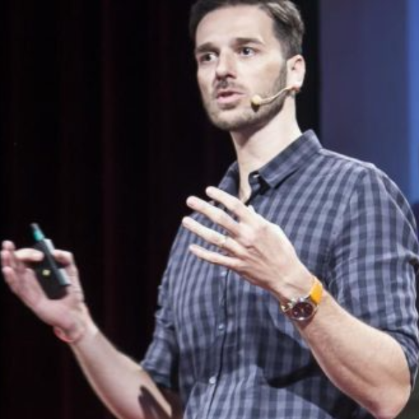 Palestra com Alexandre Pellaes