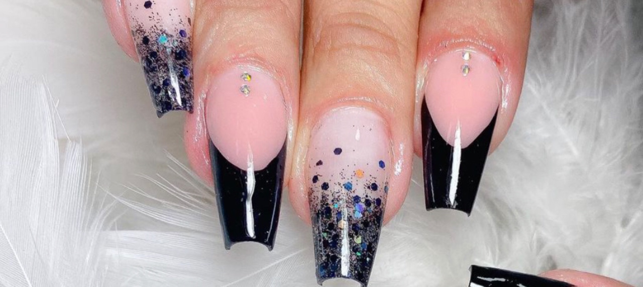 CURSO DE DESIGNER DE UNHAS 3 EM 1 PRESENCIAL