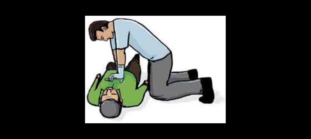 Manuseio de traumas, contenção de ferimentos graves e técnicas rápidas de reanimação.