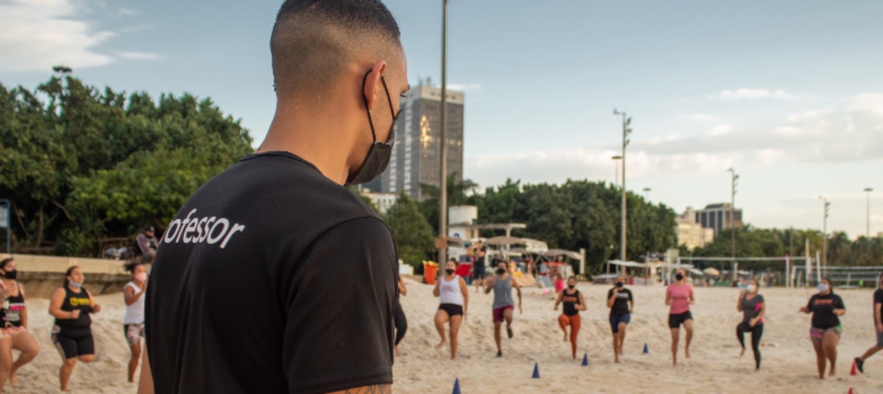 AULÃO TF NA PRAIA - Mês das Mulheres