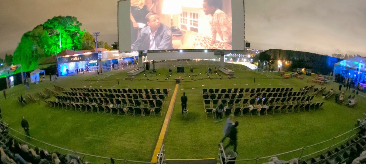 CINEMA AO AR LIVRE