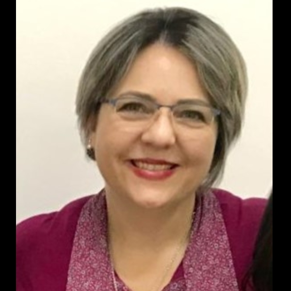 Claudia Regina de Oliveira Ferrari
