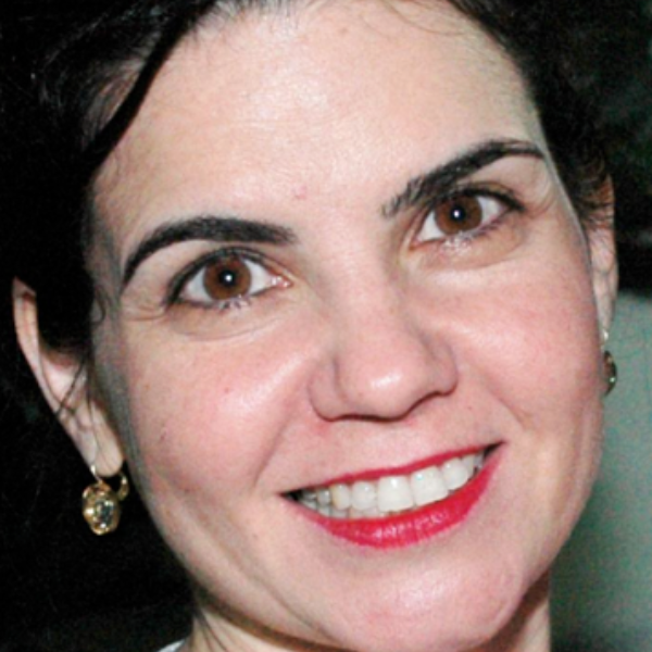 Valéria Arantes