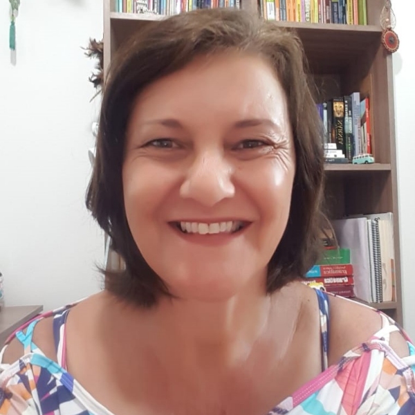 Eliane Vitorino de Moura Oliveira