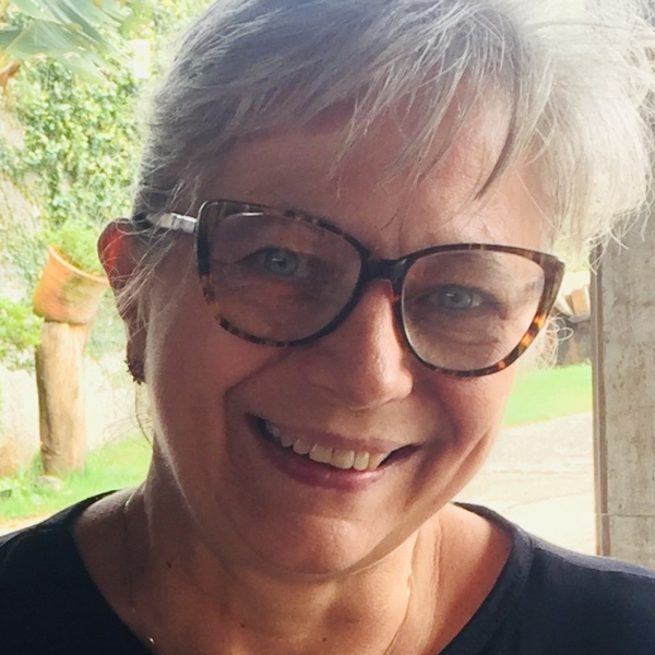 PROF.ª DR.ª CRISTINA THEOBALDO (UFMT)