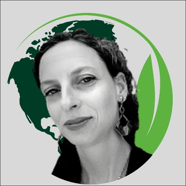 Profa. Dra. Camila Monteiro de Barros